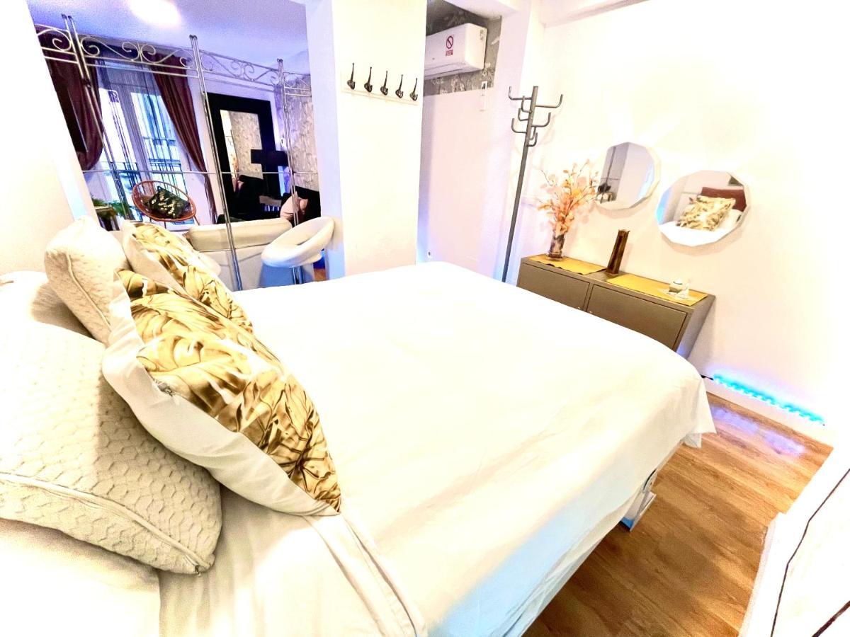 Apartamento Delux Madrid Luaran gambar